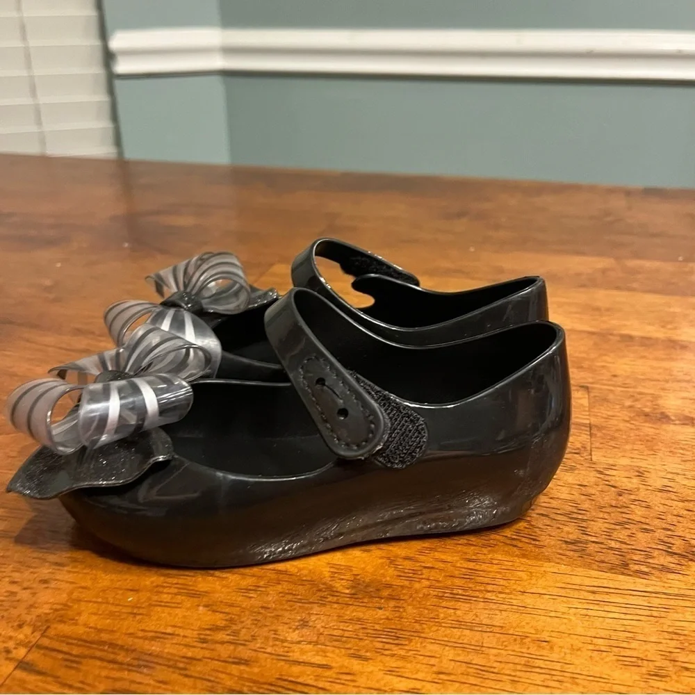 Black Bow Mini Melissa girls mary Jane shoes size 9